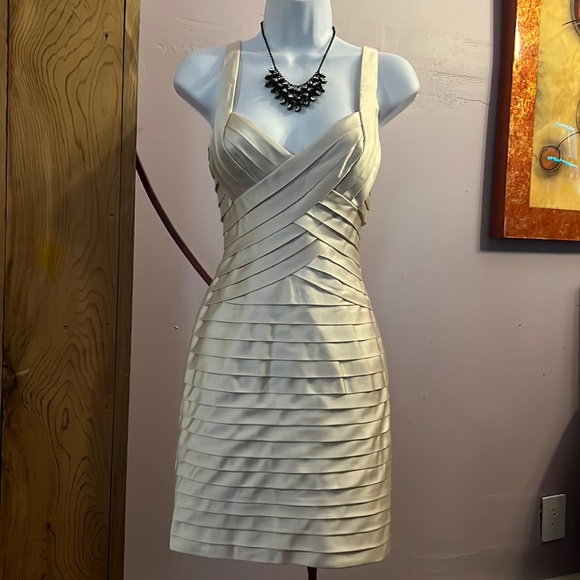 BCBG MAXAZRIA party dress size 2 - Picture 1 of 10